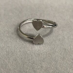 14K White Gold 2 Heart 💕 Ring NWOT